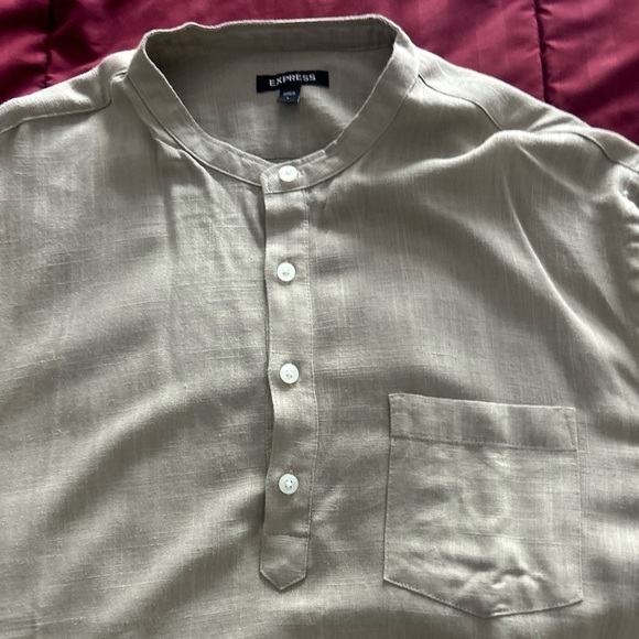 Express Other - Long sleeve 1/4 button down shirt